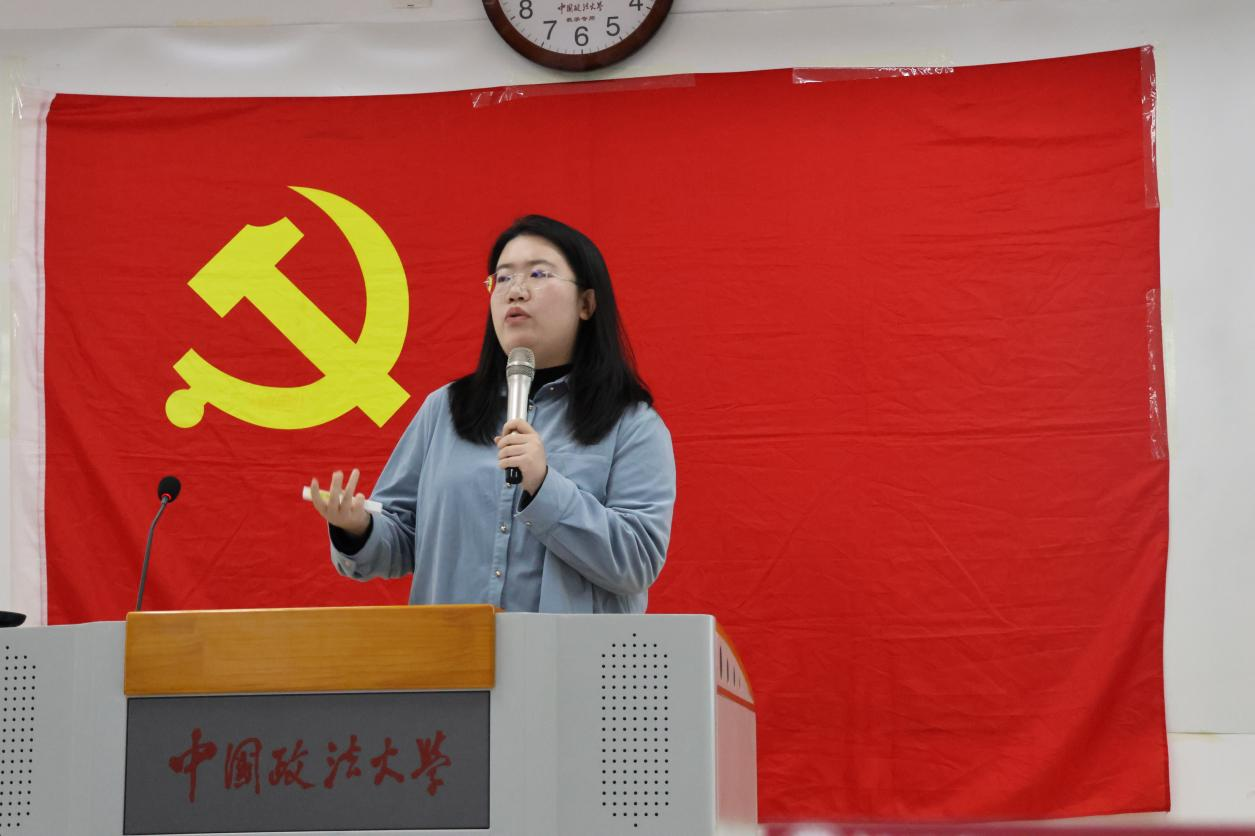 图片5(民商经济法学院经济法学生党支部联合举办“深学笃行习近平法治思想 共研法科学术写作之道”主题党日活动).png